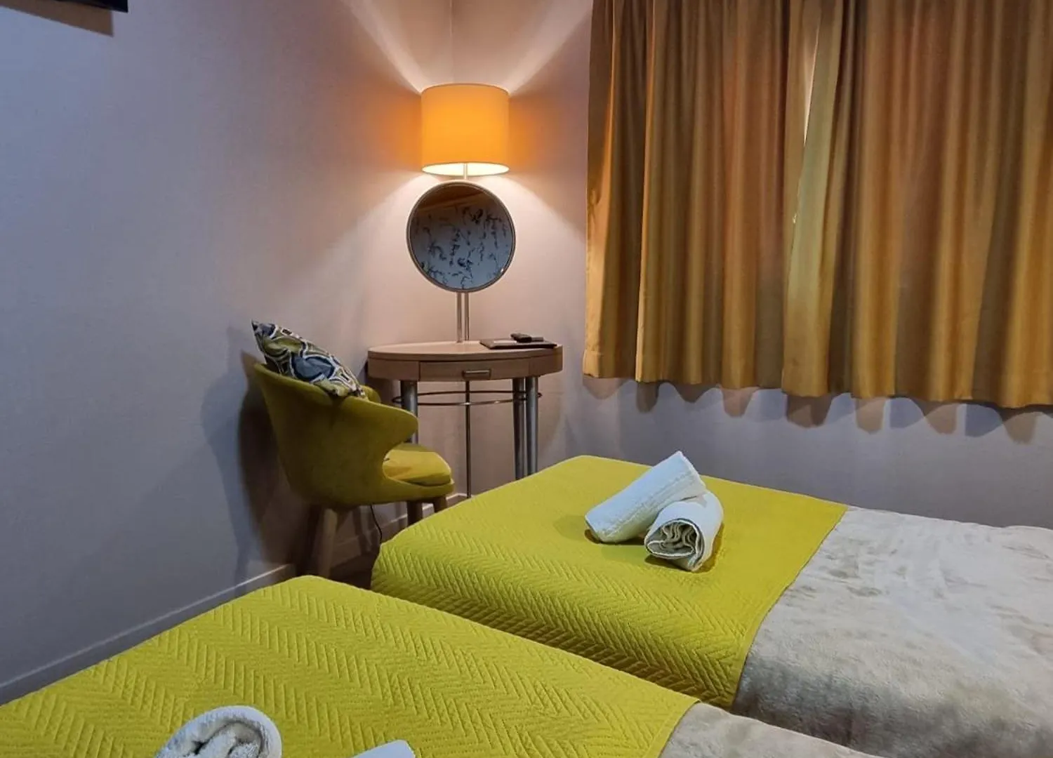 Happy House Guest House Faro
