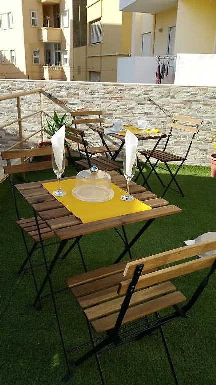 Happy House Guest House Faro 2*,  Portugal
