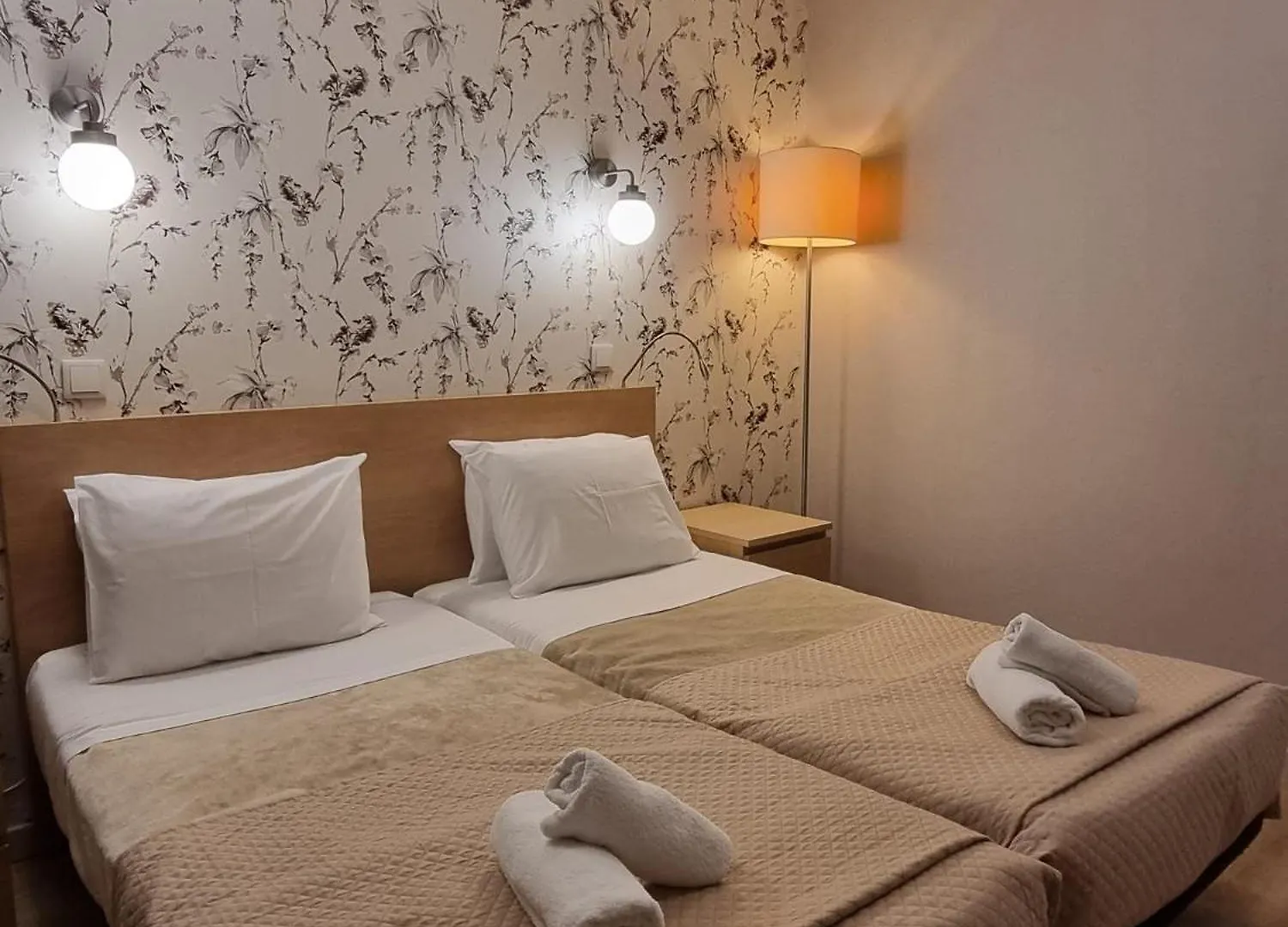 Happy House Guest House Faro 2*,  Portugal